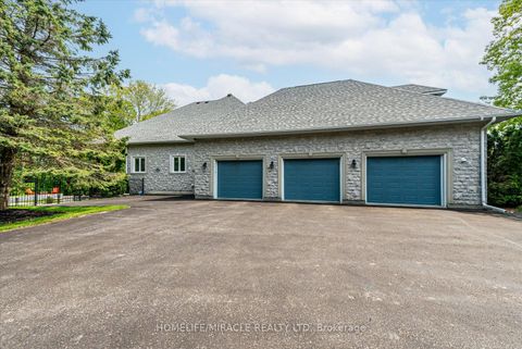 Photo 4 at 12 Deer Run, Rural Uxbridge, Uxbridge
