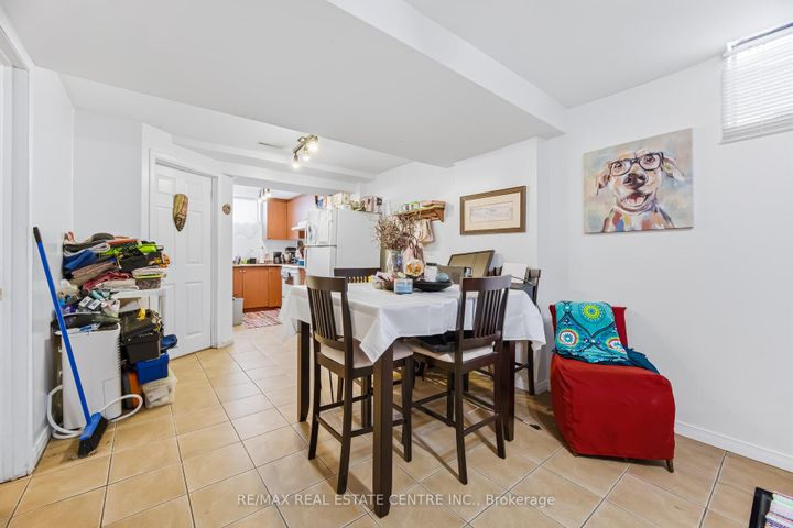 Photo 38 at 28 Mount Fuji Crescent, Wellington, Brampton