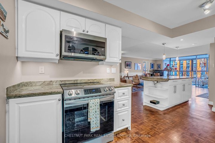 Photo 9 at 417 - 80 Front Street E, Yonge Corridor, Toronto