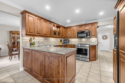 Photo 8 at 66 Marion Crescent, Raymerville, Markham