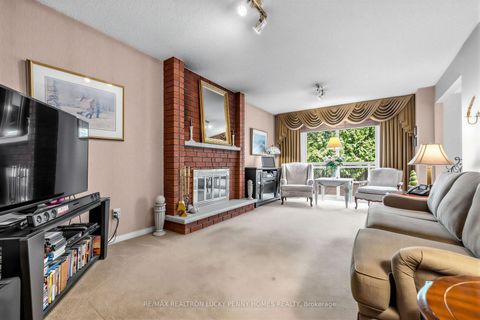 Photo 14 at 66 Marion Crescent, Raymerville, Markham