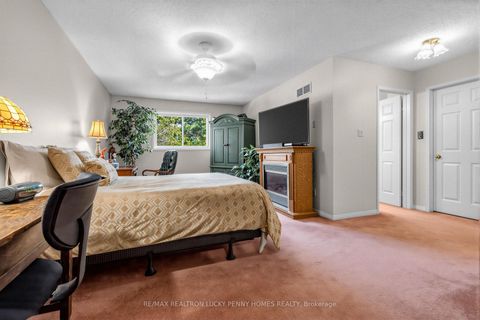 Photo 22 at 66 Marion Crescent, Raymerville, Markham