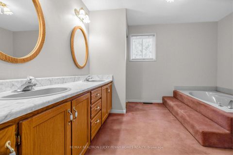 Photo 23 at 66 Marion Crescent, Raymerville, Markham