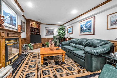 Photo 31 at 66 Marion Crescent, Raymerville, Markham