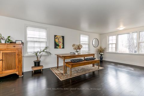 Photo 4 at 78 Wells Street, Aurora Village, Aurora