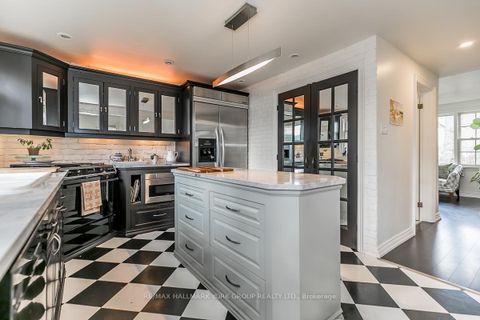 Photo 7 at 78 Wells Street, Aurora Village, Aurora