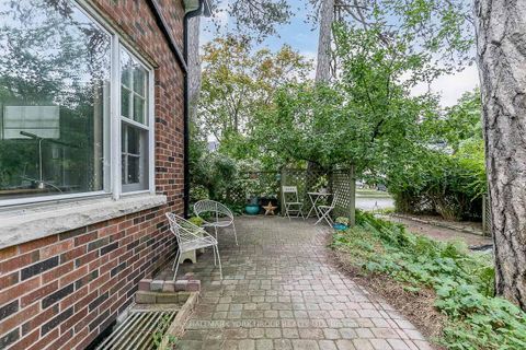 Photo 10 at 78 Wells Street, Aurora Village, Aurora