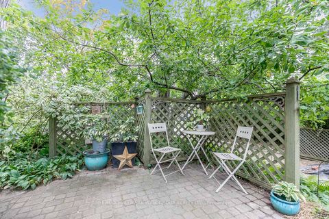 Photo 17 at 78 Wells Street, Aurora Village, Aurora