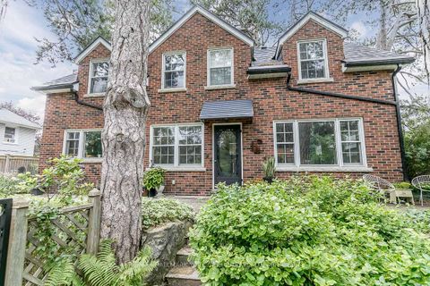 Photo 42 at 78 Wells Street, Aurora Village, Aurora