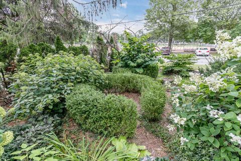 Photo 44 at 78 Wells Street, Aurora Village, Aurora