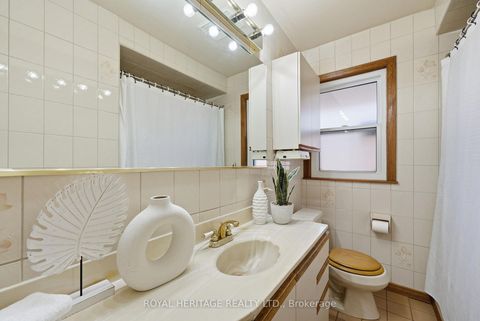 Photo 21 at 33 Willowhurst Crescent, Maryvale, Toronto