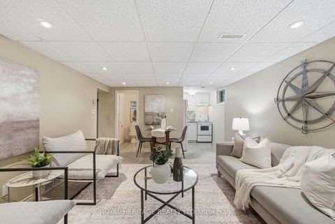 Photo 26 at 33 Willowhurst Crescent, Maryvale, Toronto