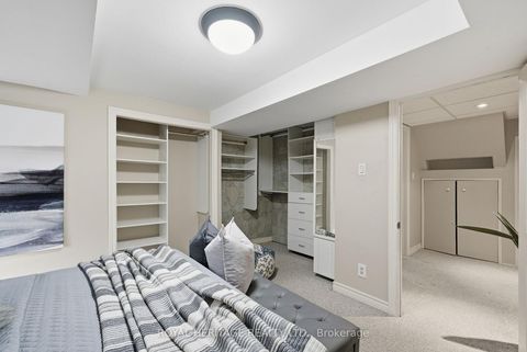 Photo 33 at 33 Willowhurst Crescent, Maryvale, Toronto