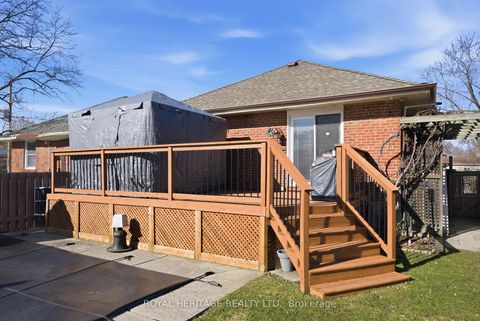 Photo 41 at 33 Willowhurst Crescent, Maryvale, Toronto