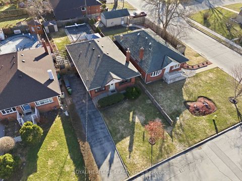 Photo 45 at 33 Willowhurst Crescent, Maryvale, Toronto