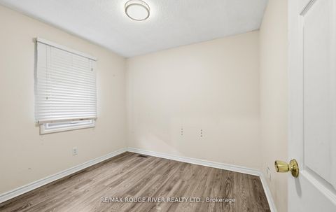 Photo 18 at 344 Elmgrove Avenue, Vanier, Oshawa