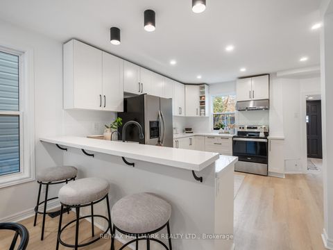 Photo 10 at 3 Woodville Avenue, Broadview North, Toronto