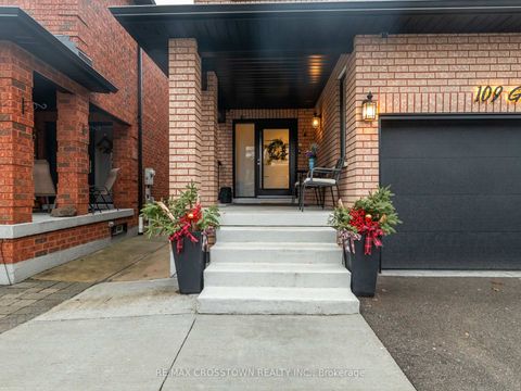 Photo 1 at 109 Golden Gate Circle, Sonoma Heights, Vaughan