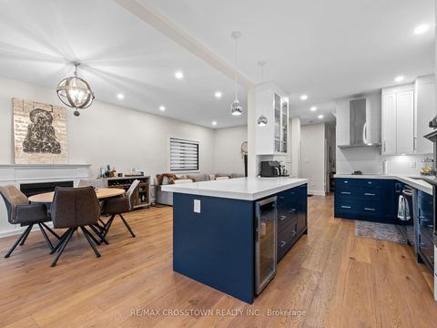 Photo 5 at 109 Golden Gate Circle, Sonoma Heights, Vaughan