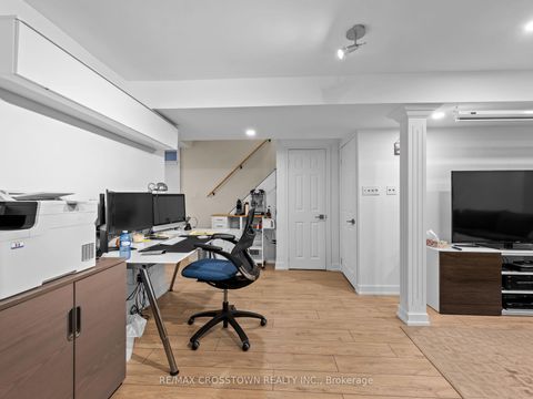 Photo 19 at 109 Golden Gate Circle, Sonoma Heights, Vaughan