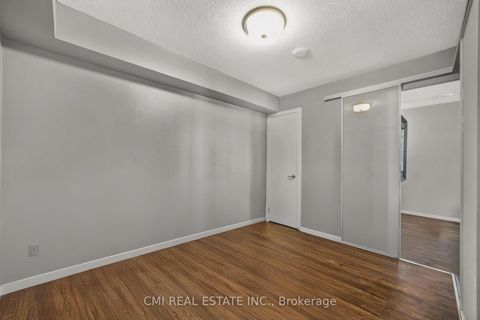 Photo 18 at 725 - 38 Joe Shuster Way, South Parkdale, Toronto