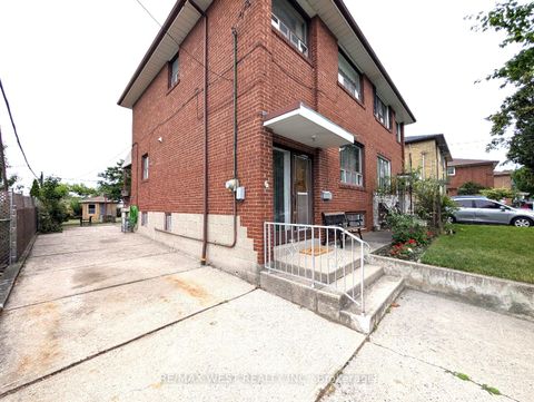 Photo 3 at 6 Dalrymple Drive, Smythe, Toronto