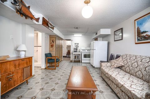 Photo 28 at 6 Dalrymple Drive, Smythe, Toronto