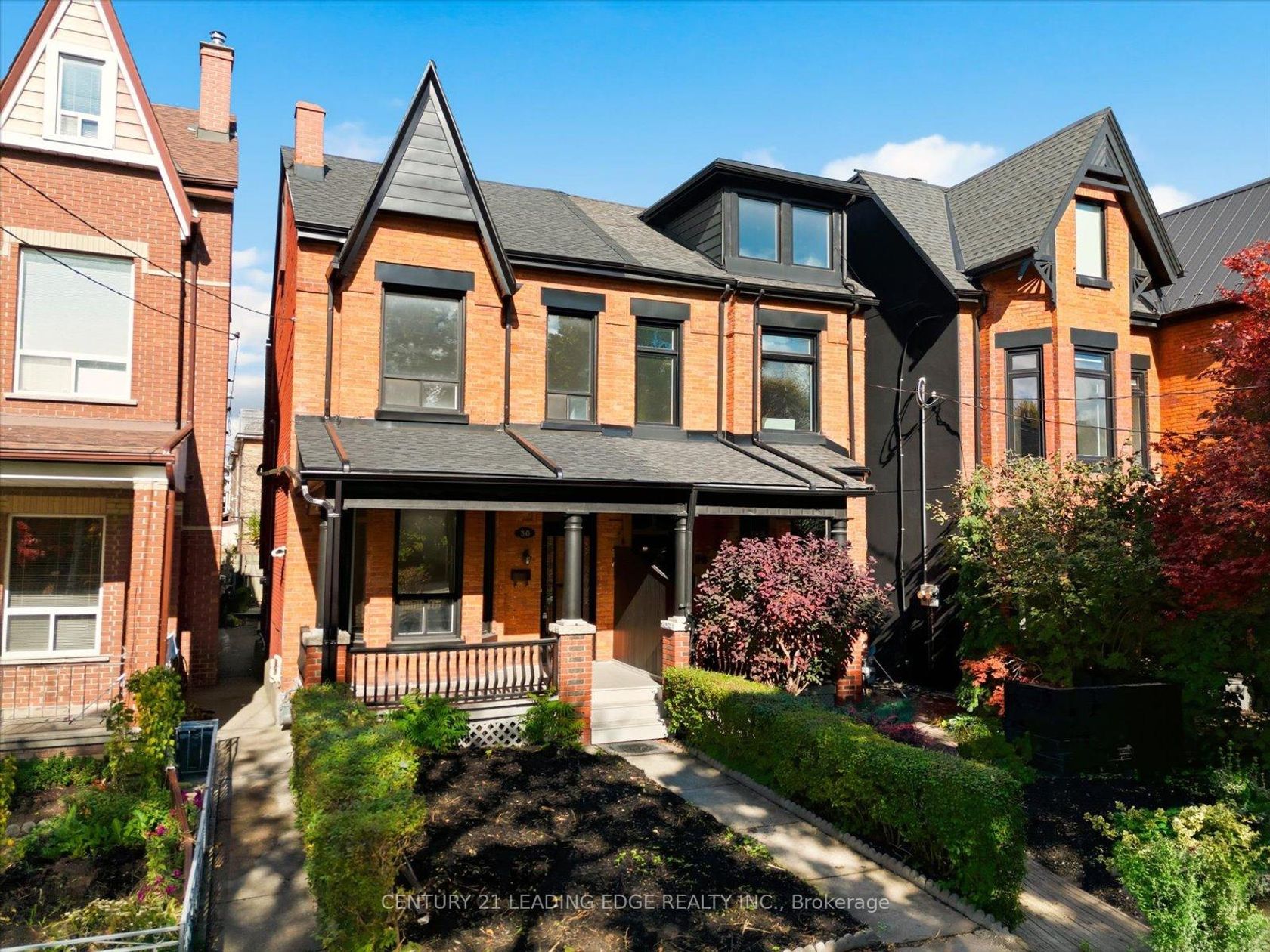 30 Ulster Street, University, Toronto 