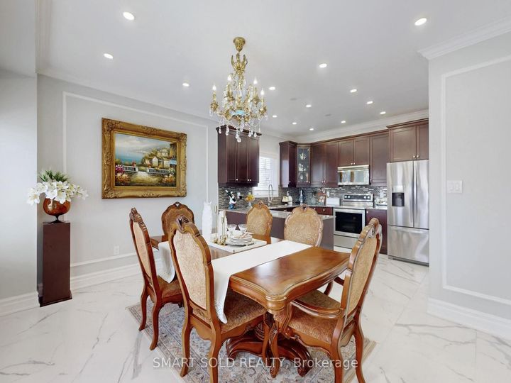 Photo 8 at 72 Headwater Crescent, Oak Ridges Lake Wilcox, Richmond Hill