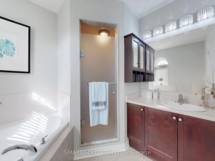 Photo 15 at 72 Headwater Crescent, Oak Ridges Lake Wilcox, Richmond Hill