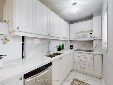 Photo 22 at 72 Headwater Crescent, Oak Ridges Lake Wilcox, Richmond Hill