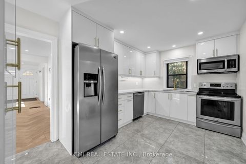 Photo 11 at 153 Clarence Street, West Woodbridge, Vaughan