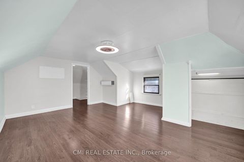 Photo 22 at 153 Clarence Street, West Woodbridge, Vaughan