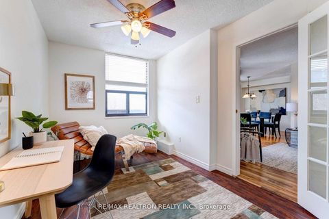 Photo 6 at 404 - 90 Ling Road, West Hill, Toronto