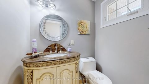 Photo 7 at 158 Holm Crescent, Willowbrook, Markham