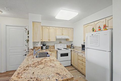 Photo 8 at 711 - 9 Northern Hts Drive, Langstaff, Richmond Hill