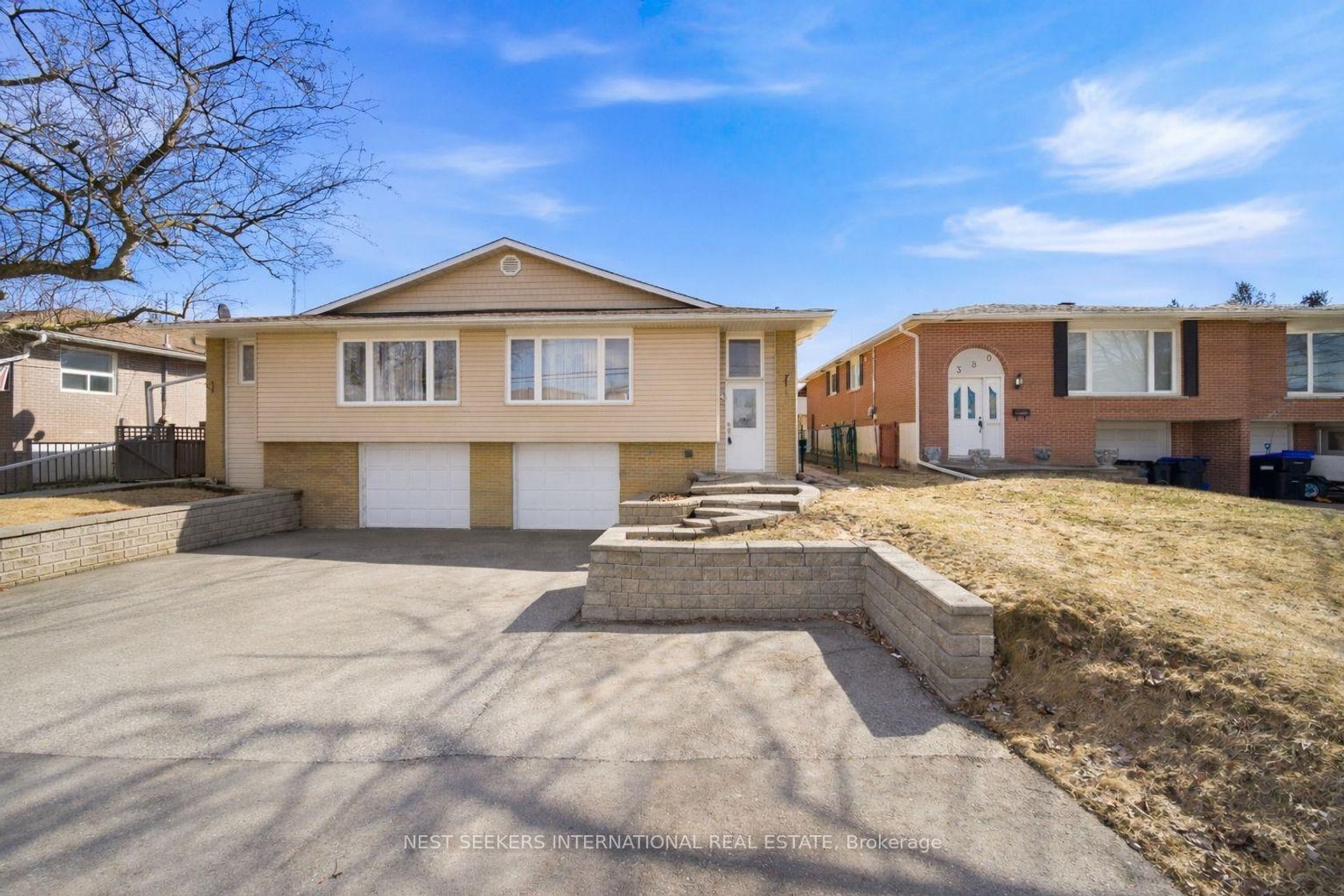 376 Agar Avenue, Bradford, Bradford West Gwillimbury 2