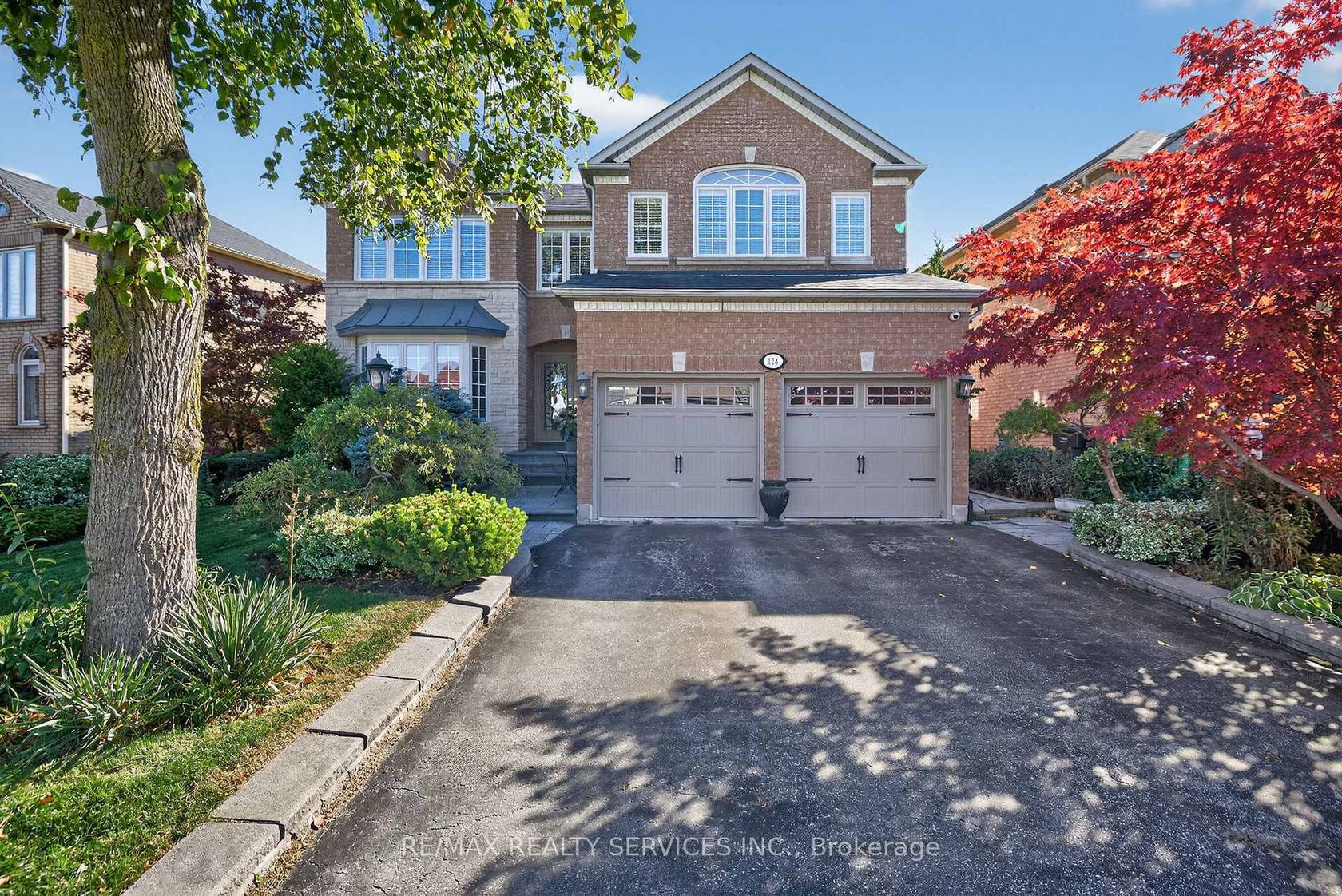 124 Royal Valley Drive, Rural Caledon, Caledon by Loree Meneguzzi Real Estate 124 Royal Valley Drive, Rural Caledon, Caledon