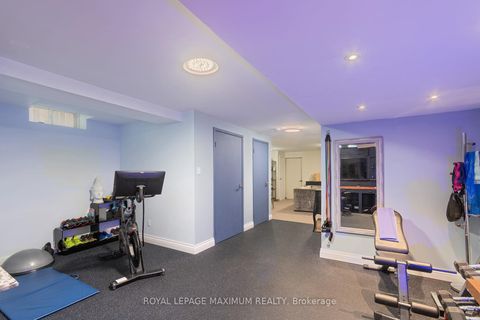 Photo 35 at 33 La Neve Avenue, Sonoma Heights, Vaughan