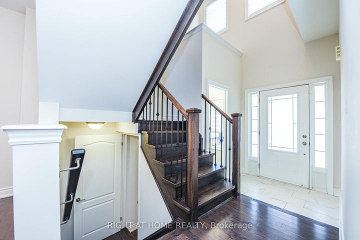 Photo 5 at 3 Prairie Creek Crescent, Bram West, Brampton