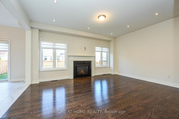 Photo 12 at 3 Prairie Creek Crescent, Bram West, Brampton