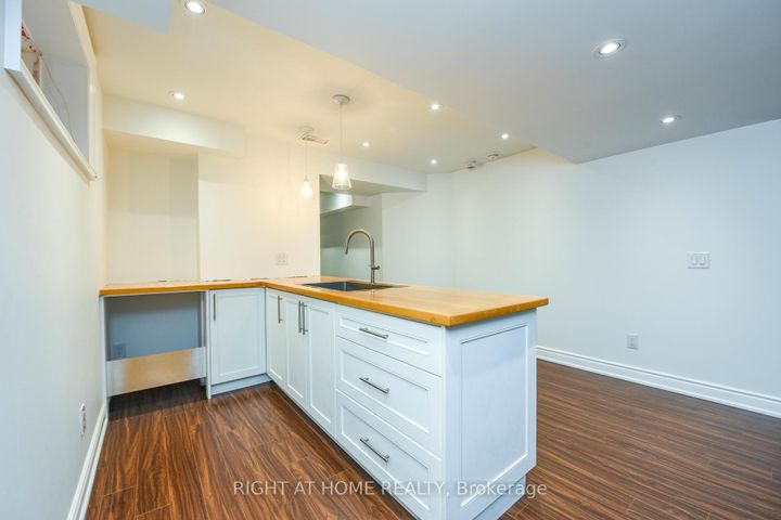 Photo 22 at 3 Prairie Creek Crescent, Bram West, Brampton