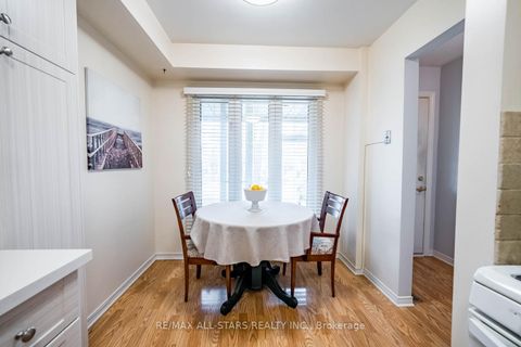 Photo 9 at 25 Thistlewaite Crescent, Malvern West, Toronto