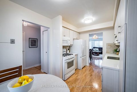 Photo 10 at 25 Thistlewaite Crescent, Malvern West, Toronto