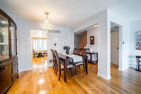 Photo 16 at 25 Thistlewaite Crescent, Malvern West, Toronto