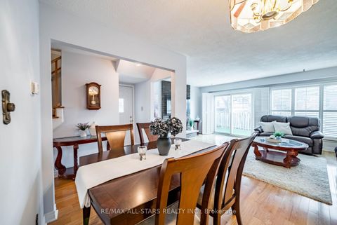 Photo 17 at 25 Thistlewaite Crescent, Malvern West, Toronto