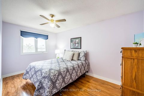 Photo 25 at 25 Thistlewaite Crescent, Malvern West, Toronto