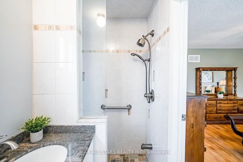 Photo 30 at 25 Thistlewaite Crescent, Malvern West, Toronto