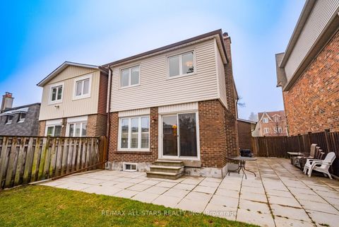 Photo 40 at 25 Thistlewaite Crescent, Malvern West, Toronto
