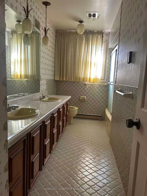 Photo 5 at 2 Royal Oak Drive, York Mills, Toronto